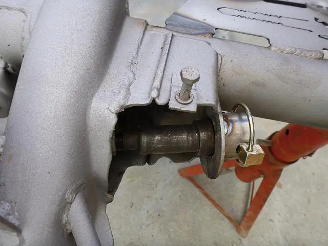 Pivot Bolt Retainers - Image 3